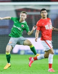 开云app-艾克森重踢中锋制造两球 打破516天运动战进球荒